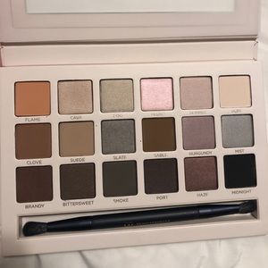 Beautycounter Necessary Neutrals Shadow Palette